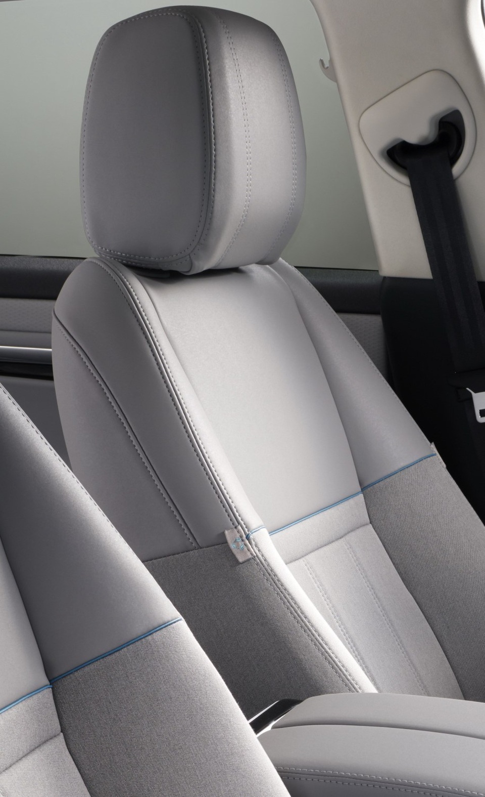 Range Rover Evoque thế hệ mới chính thức trình làng - 23 Range Rover Evoque thế hệ mới chính thức trình làng - 23