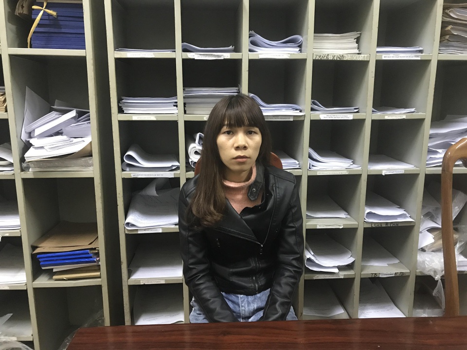 Đối tượng Khuất Thị Phương tại cơ quan công an