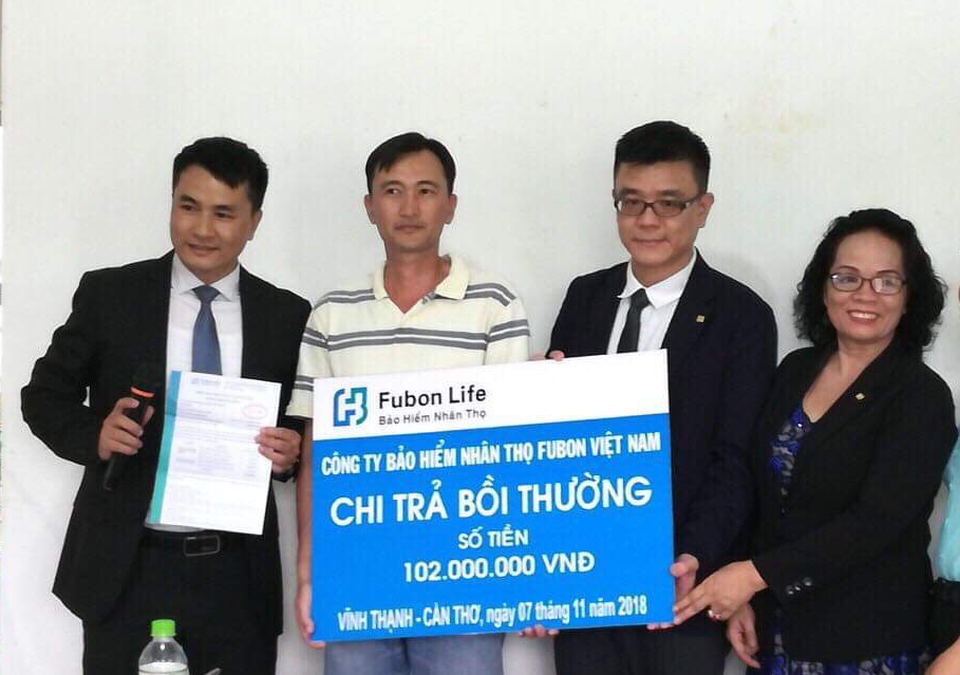 Mắc ung thư, khách hàng nhận ngay quyền lợi gia tăng 200% số tiền bảo hiểm - 1 Mắc ung thư, khách hàng nhận ngay quyền lợi gia tăng 200% số tiền bảo hiểm - 1