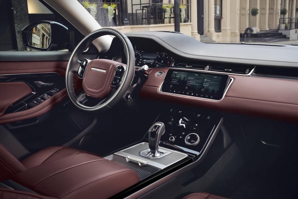 Range Rover Evoque thế hệ mới chính thức trình làng - 3 Range Rover Evoque thế hệ mới chính thức trình làng - 3