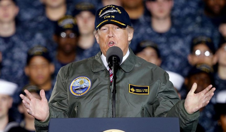 Tổng thống Trump dọa đóng cửa toàn bộ biên giới với Mexico - 1
Tổng thống Donald Trump (Ảnh: Reuters)