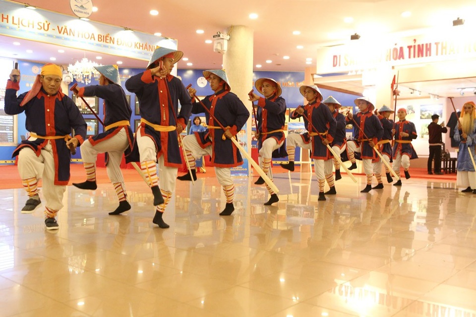 Chiêm ngưỡng nhiều di sản độc đáo trong Không gian Văn hoá Việt Nam - 6 Một điệu múa cầu ngư của tỉnh Khánh Hòa.