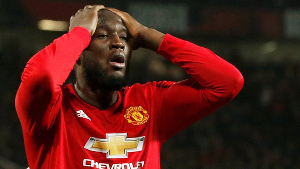Những khoảnh khắc bất lực của Man Utd trước Crystal Palace - 14
Lukaku tiếc nuối với pha dứt điểm không thành ở gần cuối trận