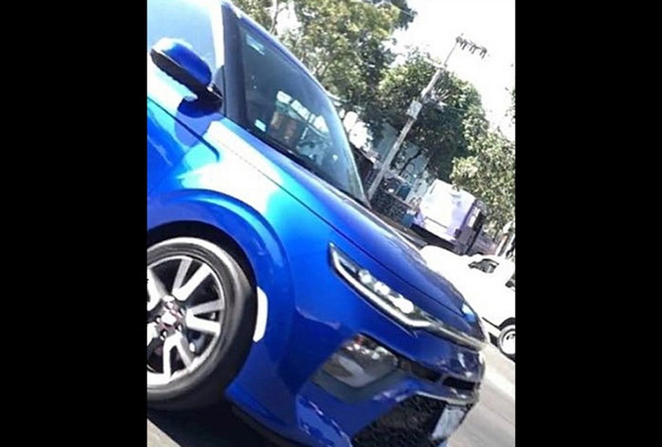 Hé lộ hình ảnh Kia Soul thế hệ mới - 1 Hé lộ hình ảnh Kia Soul thế hệ mới - 1