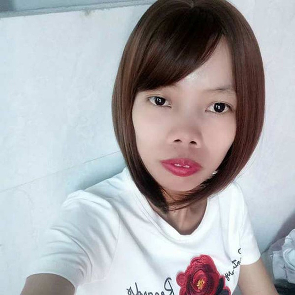Từng khóc vì “xấu vẫn dám bán hàng”, bà mẹ đơn thân lột xác thành “hotgirl” - 3 Duyên chia sẻ, ngoại hình xấu xí khiến cô cảm thấy đau khổ, bế tắc và có lúc đã muốn tìm đến cái chết để giải thoát.