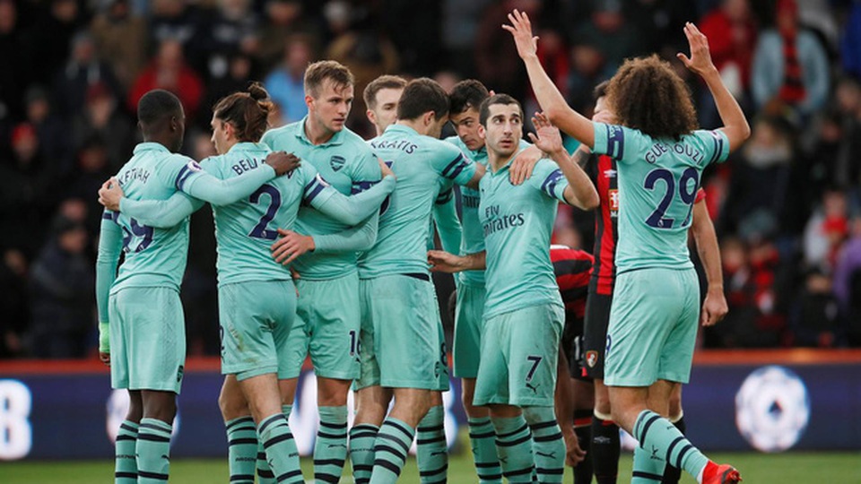 Những khoảnh khắc may mắn của Arsenal tại Vitality Stadium - 16
Niềm vui chiến thắng của các cầu thủ Arsenal