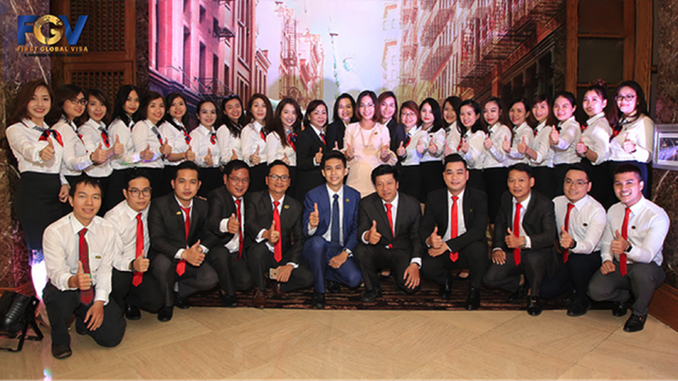 Vì sao Châu Âu luôn được xem là “Miền đất hứa”? - 3 Với kinh nghiệm chuyên sâu về lĩnh vực di trú, đội ngũ FGV cam kết đồng hành cùng khách hàng từ khâu chuẩn bị hồ sơ đến khi an cư thành công tại Châu Âu