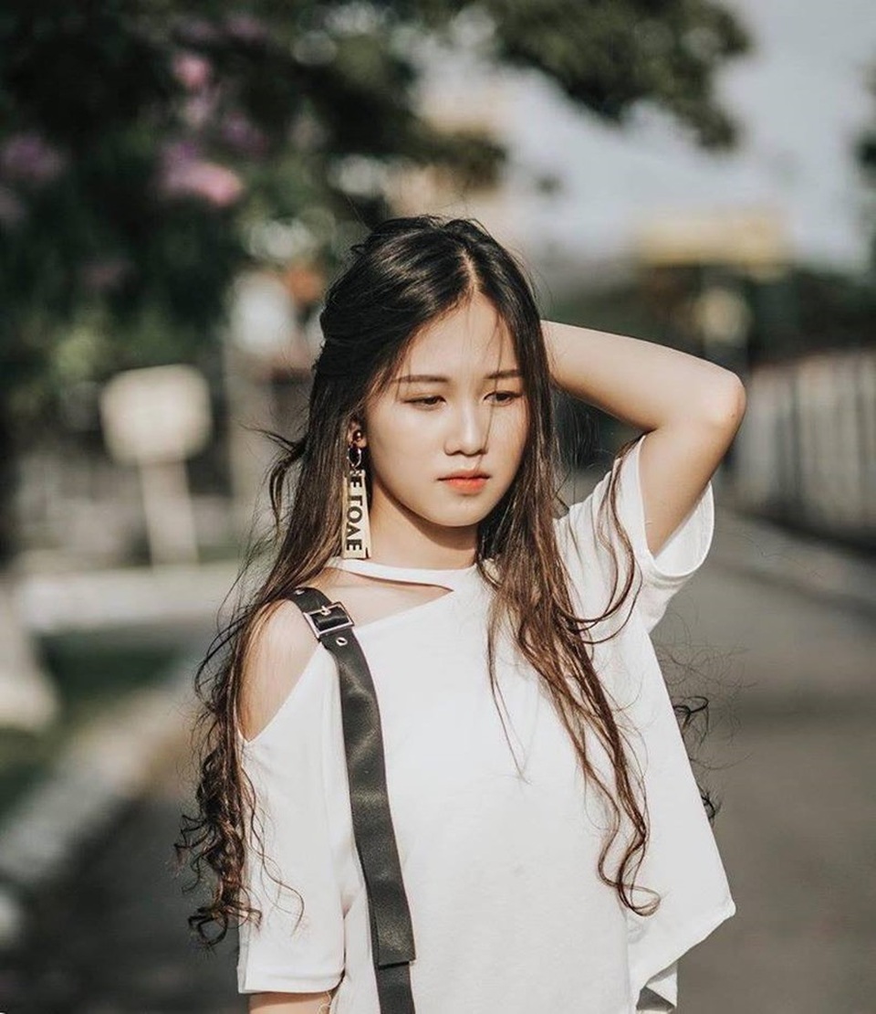 Nữ sinh Nam Định sở hữu nụ cười răng khểnh rất đáng yêu - 10 Nữ sinh Nam Định sở hữu nụ cười răng khểnh rất đáng yêu - 10