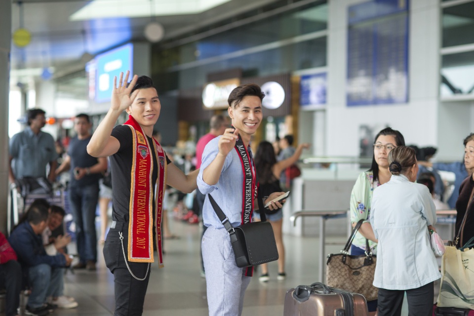 Nam vương Ngọc Tình có mặt ở Úc từ ngày 27/11 để đồng hành với các thí sinh cũng như và cũng sẽ là thành viên ban giám khảo của cuộc thi. Ngọc Tình chia sẻ, mặc dù là thành viên Ban giám khảo, nhưng anh sẽ không thiên vị Mai Tuấn Anh, bởi đã kinh qua nhiều cuộc thi, Ngọc Tình hiểu rằng sự công bằng chính là điều mà mỗi thí sinh mong chờ nhất và cũng là yếu tố quyết định tạo nên uy tín của mỗi cuộc thi.