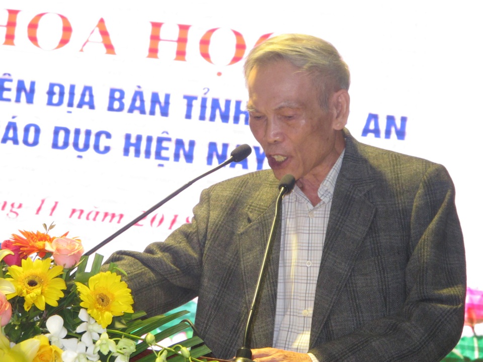 Cần chú trọng về kỹ năng nghề nghiệp trong phát triển giáo dục phổ thông - 4 Ông Trương Đình Tuyển phát biểu tầm quan trọng của giáo dục trước 8 tuổi, và sự quan trọng của việc giáo dục tư duy trừu tượng.