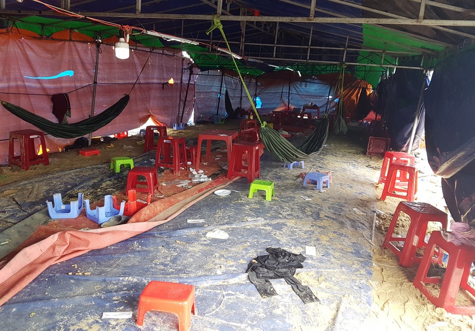 Bắt giữ vụ đánh bạc quy mô lớn, thu giữ gần 30 ô tô - 2 Bắt giữ vụ đánh bạc quy mô lớn, thu giữ gần 30 ô tô - 2