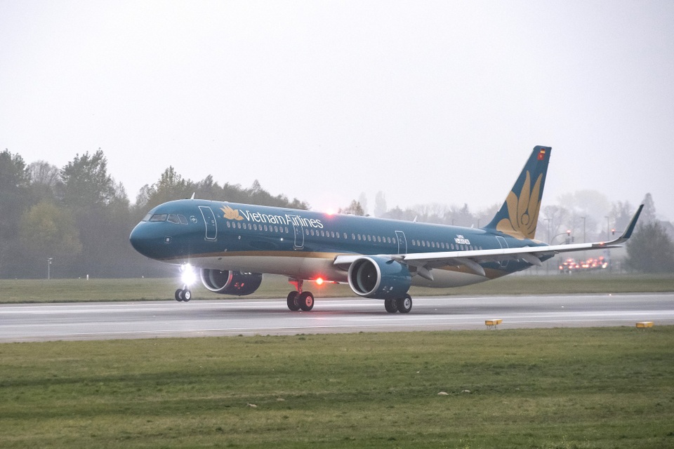 Vietnam Airlines tăng thêm chuyến bay thẳng đi Philippines cổ vũ bóng đá