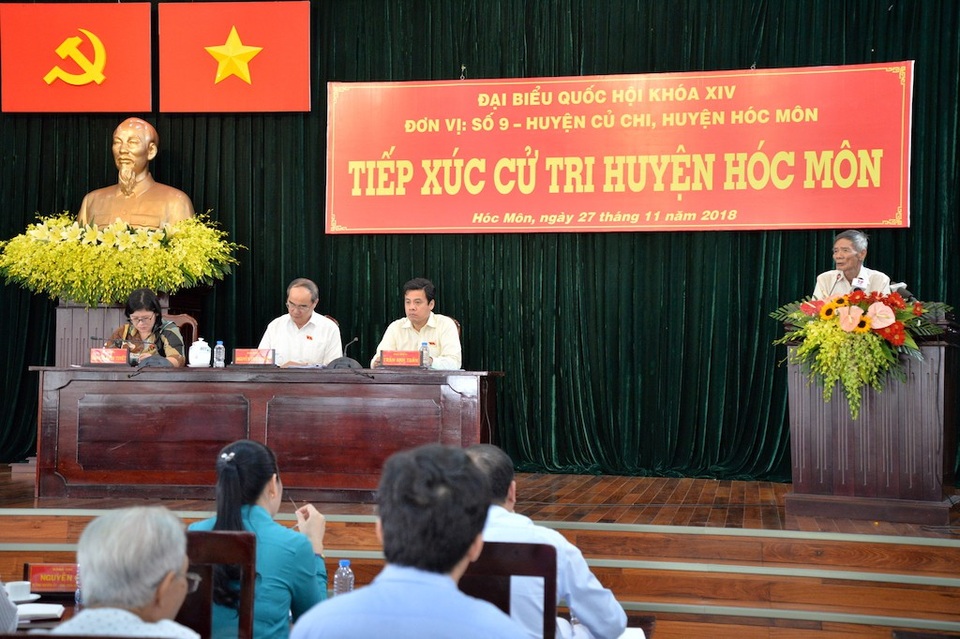 Bí thư Nguyễn Thiện Nhân nói về việc ông Tất Thành Cang bị kỷ luật - 3 Cử tri huyện Hóc Môn phản ánh nhiều vấn đề liên quan đến giao thông, quy hoạch treo, tham nhũng...