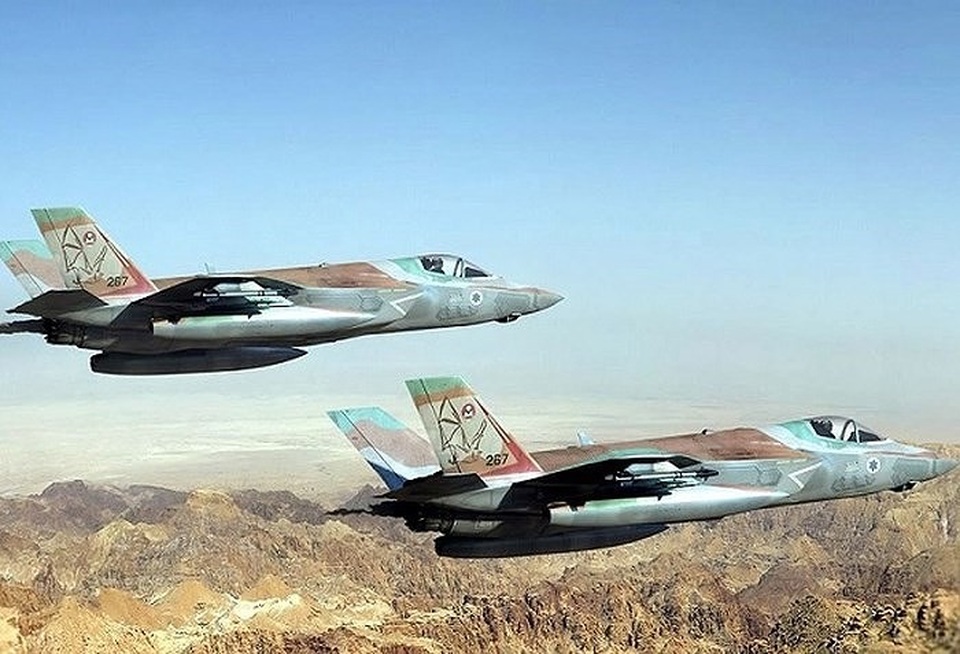 Phòng không Syria báo động khi Israel nhận thêm tiêm kích tàng hình F-35 - 9
Theo các hợp đồng đã ký kết, Không quân Israel sẽ mua tổng cộng 50 tiêm kích tàng hình F-35I Adir, thời gian giao hàng được triển khai theo từng đợt và hoàn tất vào năm 2024.