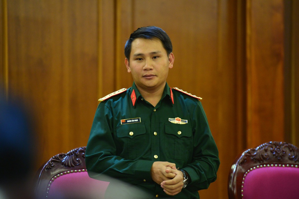 Viettel bổ nhiệm Phó tổng giám đốc mới - 2
Đại úy Hoàng Văn Ngọc – Nguyên Tổng Giám đốc Công ty Natcom (thương hiệu Viettel đầu tư tại Haiti) giữ chức Giám đốc Công ty Viettel – CHT (Viettel IDC).