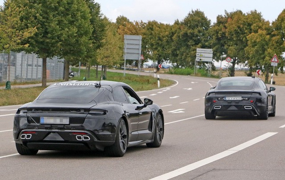Porsche tiết lộ khả năng sạc điện siêu tốc của tân binh Taycan - 8