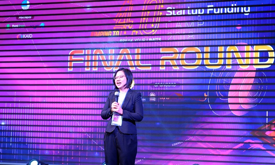 Phiên gọi vốn hấp dẫn của các startup Việt cho các dự án ngàn đô - 1 Bhị Nguyễn Thị Thu Vân - Phó Chủ tịch thường trực Hội Liên hiệp Thanh niên Việt Nam, đại diện BTC SFC đánh giá cao các startup tham gia chương trình về sự sáng tạo tính ứng dụng thực tiễn.