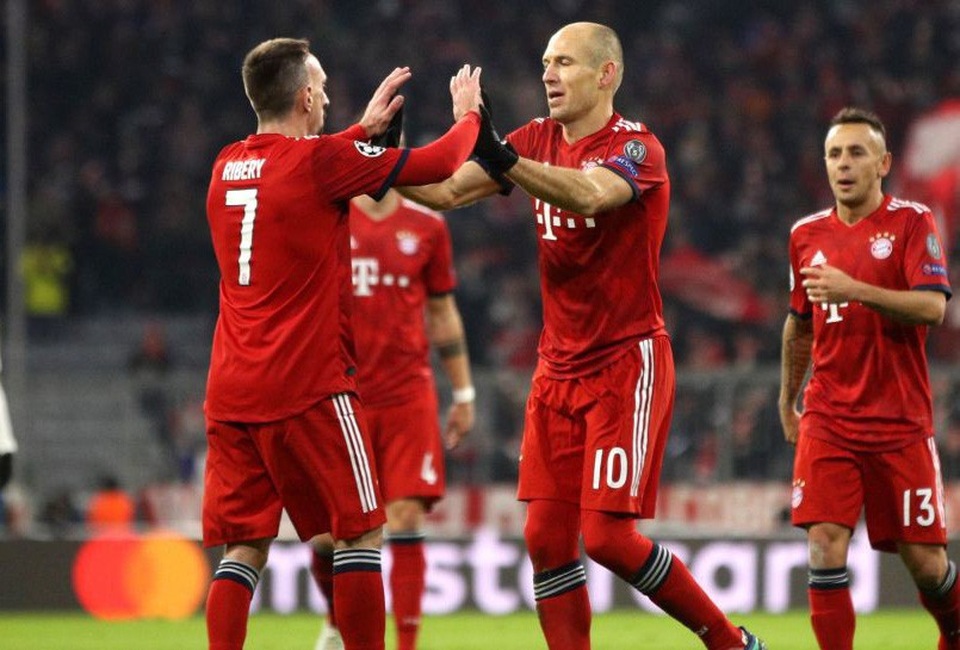 Hủy diệt Benfica, Bayern Munich giành vé vào vòng knock-out - 2 Hủy diệt Benfica, Bayern Munich giành vé vào vòng knock-out - 2