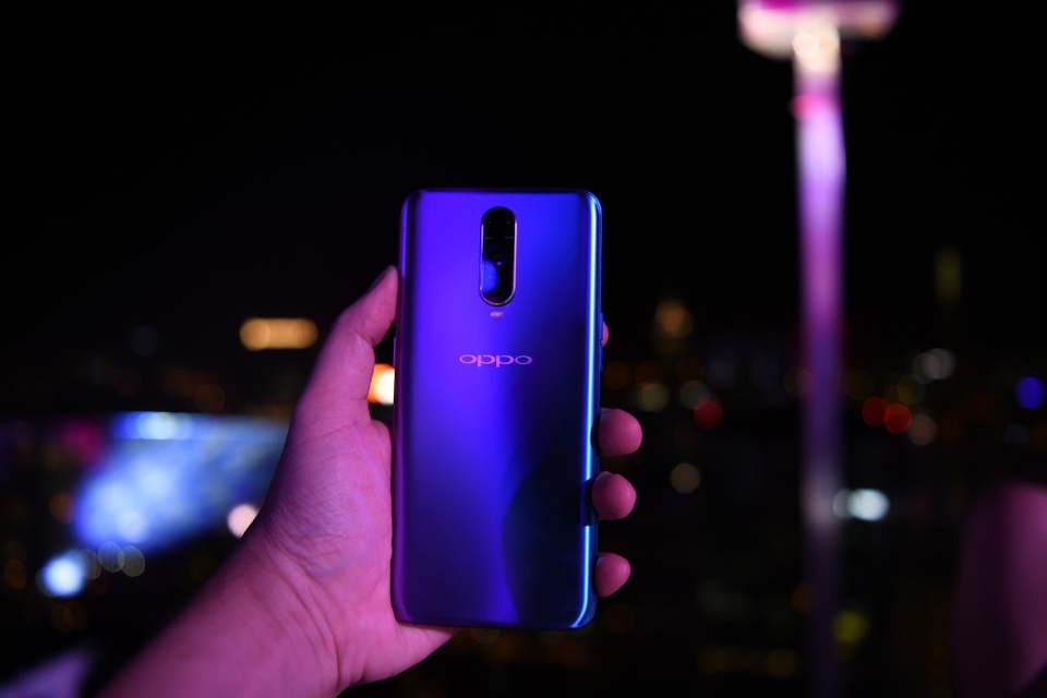 Smartphone cảm biến vân tay trong màn hình của Oppo về Việt Nam, giá 16,9 triệu đồng - 3 Smartphone cảm biến vân tay trong màn hình của Oppo về Việt Nam, giá 16,9 triệu đồng - 3