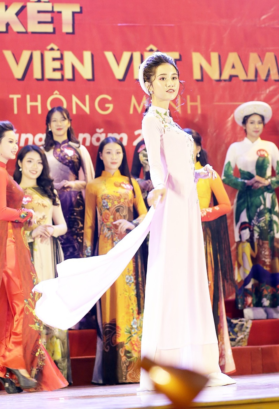 Lộ diện 15 đại diện miền Bắc tham dự Chung kết Hoa khôi sinh viên Việt Nam 2018 - 2
Nguyễn Thùy Trang – ĐH Kinh tế Kỹ thuật Công nghiệp