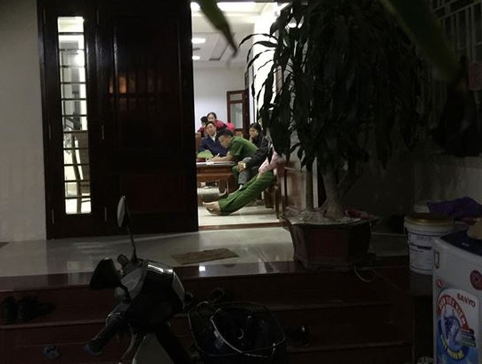 Công an khám nhà nguyên lãnh đạo BIDV chi nhánh Hà Tĩnh - 3 Nhà riêng của bị can Lê Thị Vân Anh.