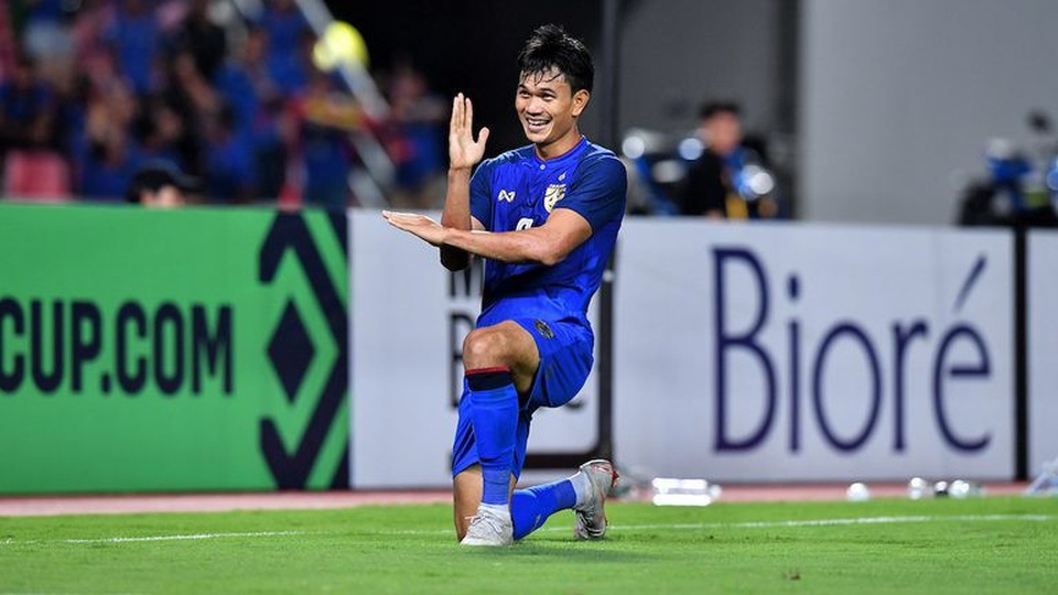 Anh Đức thuộc top tiền đạo có ảnh hưởng nhất ở AFF Cup 2018 - 5
Adisak Kraisorn