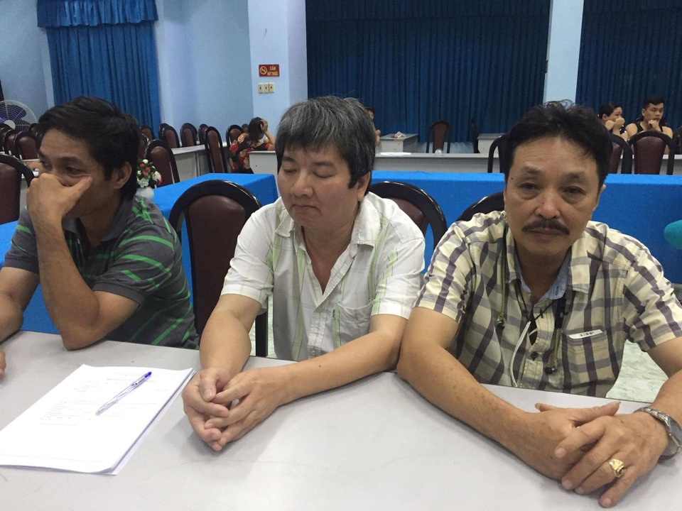 Bầu 8 tháng vẫn tranh thủ "luyện" cờ bạc trước khi lâm bồn - 1