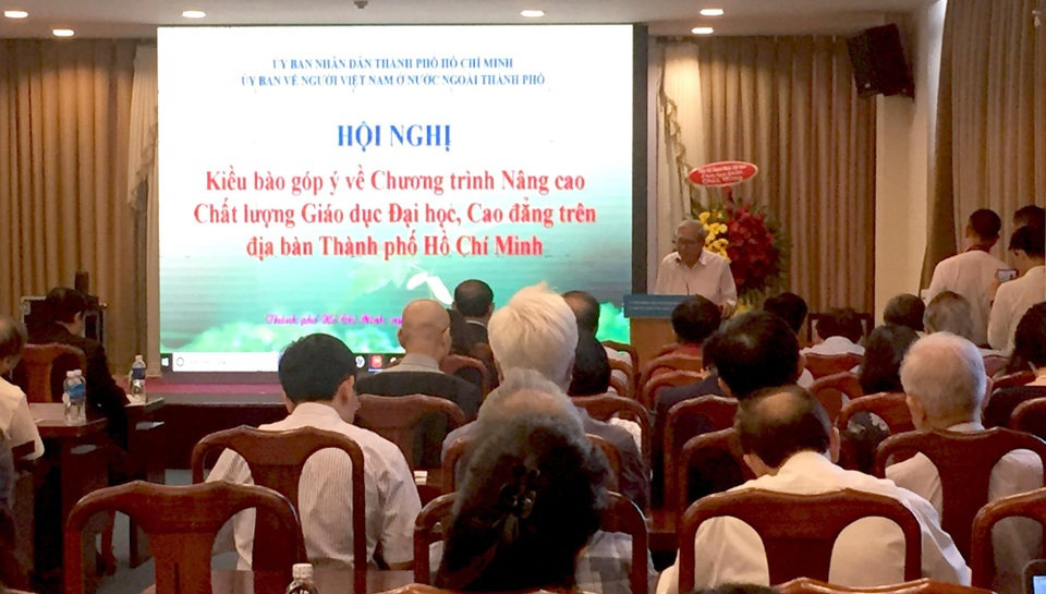 TPHCM: Đến năm 2030, ít nhất 20% trường THPT giao tiếp bằng song ngữ Anh - Việt - 1 Hội thảo góp ý chương trình nâng cao chất lượng giáo dục ĐH, CĐ trên địa bàn TPHCM thu hút hơn 80 chuyên gia trí thức doanh nhân kiều bào và nhà khoa học tham dự