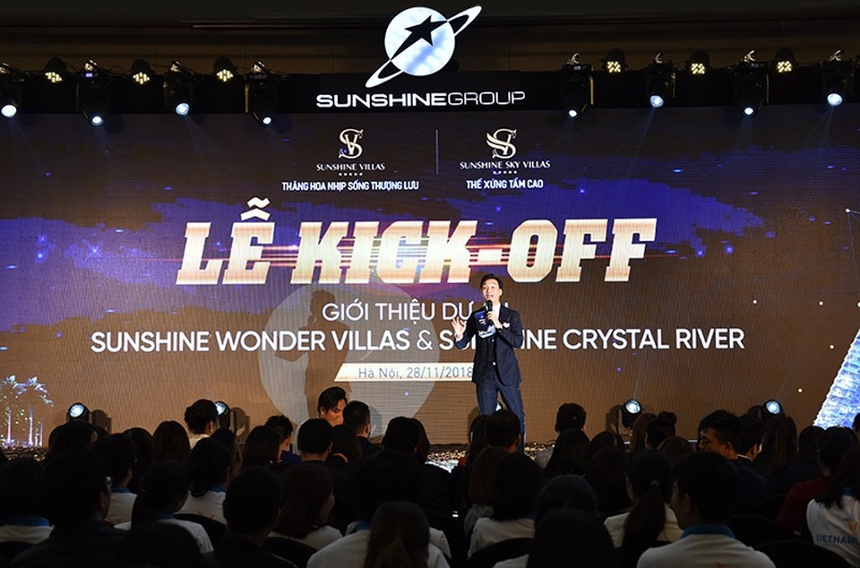 Bùng nổ sự kiện Sunshine Group đào tạo Sales tại 2 dự án siêu sang ở Hà Nội - 1 Bùng nổ sự kiện Sunshine Group đào tạo Sales tại 2 dự án siêu sang ở Hà Nội - 1