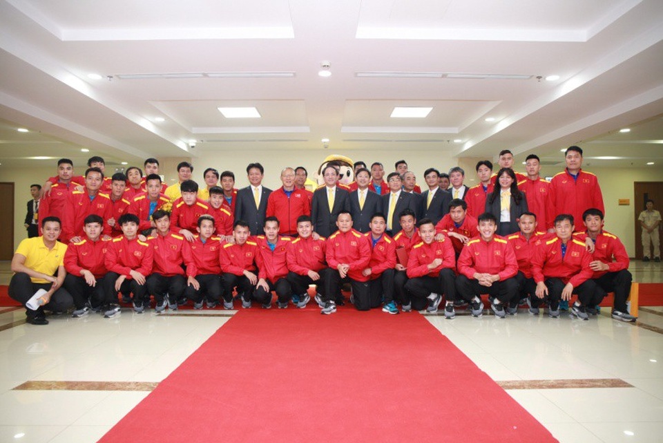 VNPost bao thầu chuyển phát vé trận bán kết Việt Nam - Philippines - 1 VNPost đồng hành cùng hành trình chinh phục Cúp vàng của Đội tuyển bóng đá nam QG Việt Nam