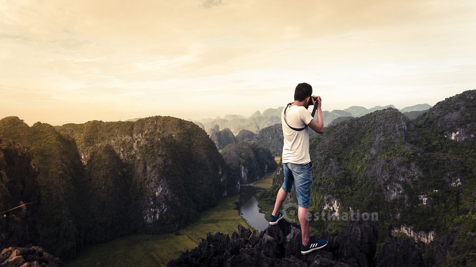 Tam Cốc đẹp ngỡ ngàng trong mắt du khách nước ngoài - 2 Tam Cốc đẹp ngỡ ngàng trong mắt du khách nước ngoài - 2