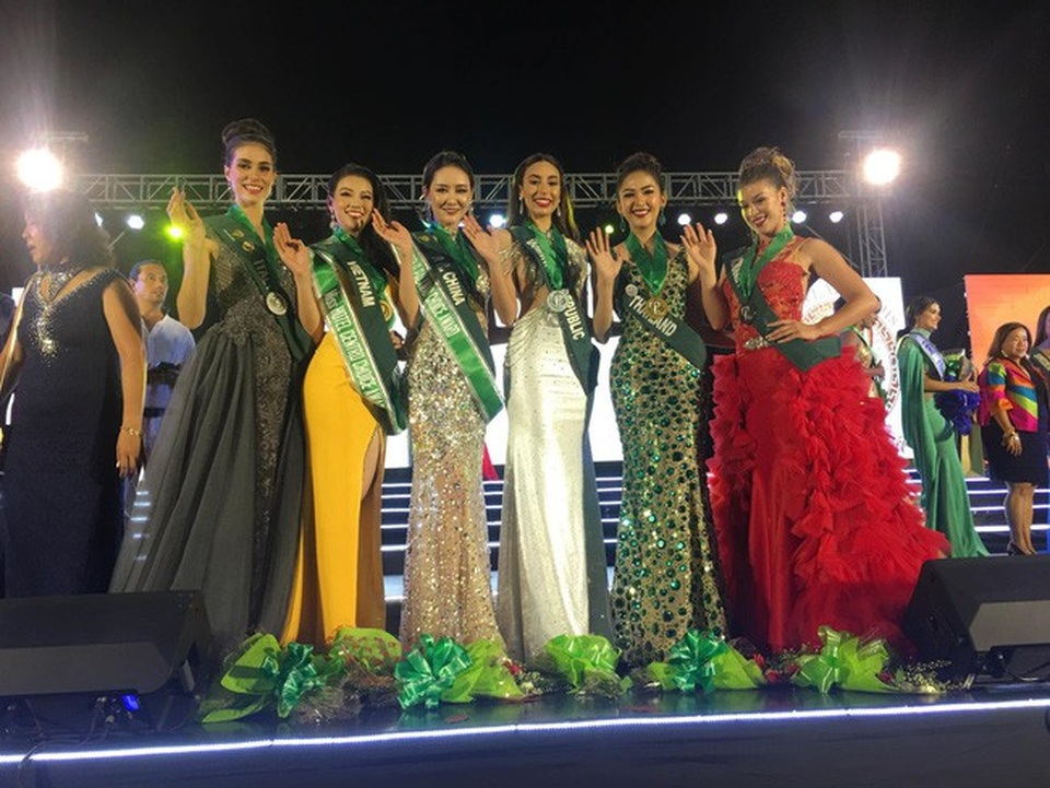 Phương Khánh xuất sắc đăng quang Hoa hậu Trái đất 2018 - 25
Nhiều hoạt động thú vị bên lề cuộc thi Hoa hậu Trái đất 2018 đã diễn ra