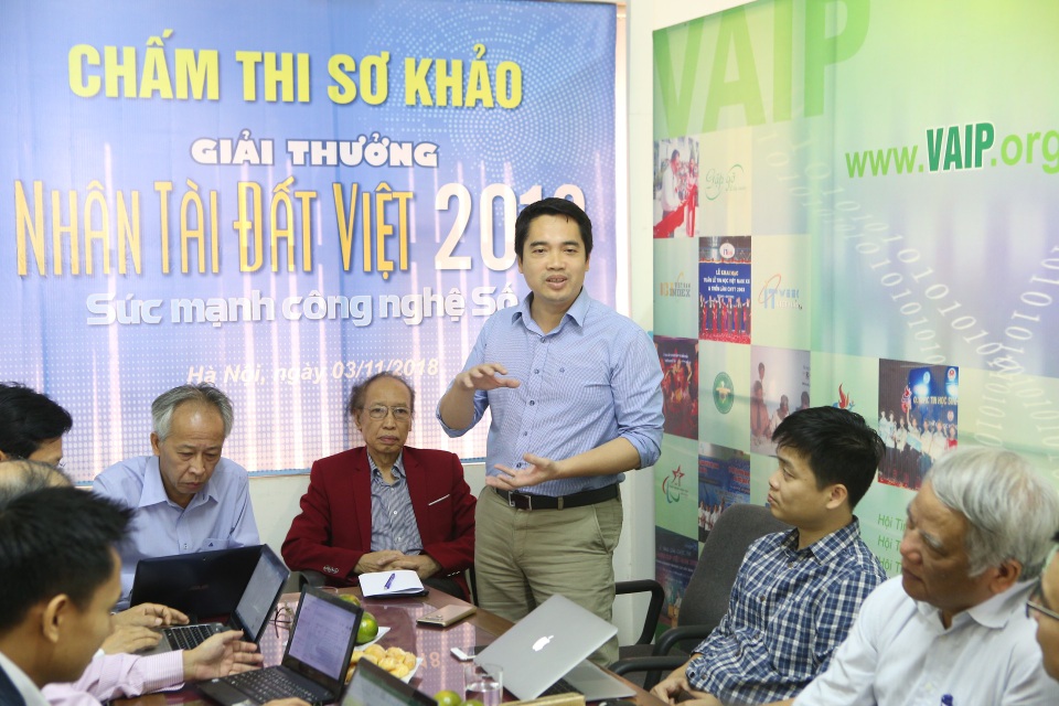 Bắt đầu chấm sơ khảo Giải thưởng Nhân tài Đất Việt 2018 trong lĩnh vực CNTT - 4
Thường trực BTC giải thưởng, nhà báo Hồng Dương- TBT báo điện tử VNmedia cho biết số lượng sản phẩm tham dự năm nay tăng gần 20% so với năm ngoái.
