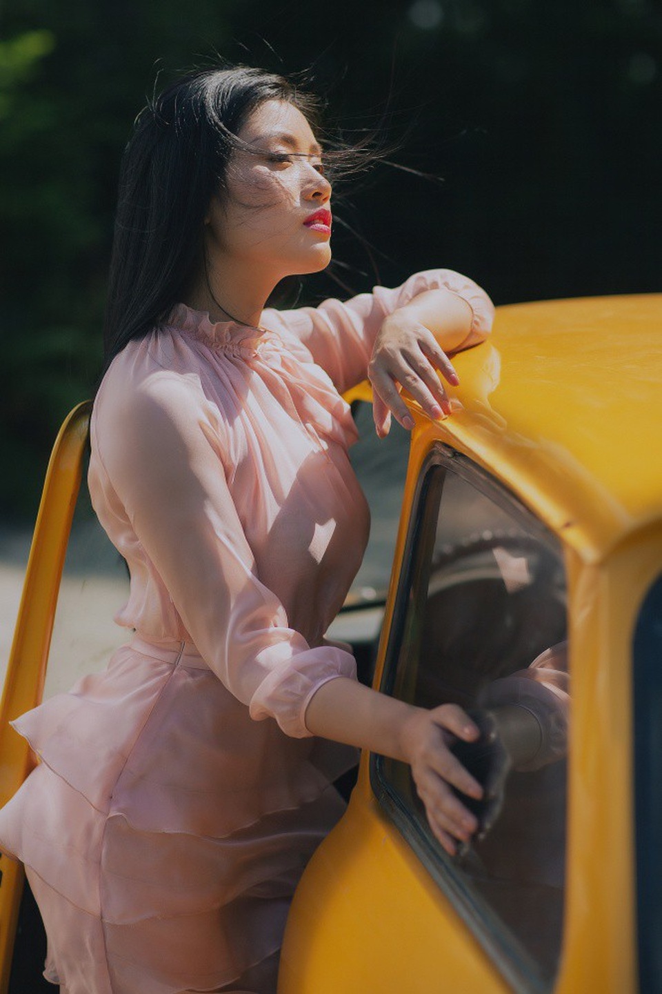 "Công chúa Sao Mai" Thu Hằng trễ nải buông lơi đón tuổi mới - 16