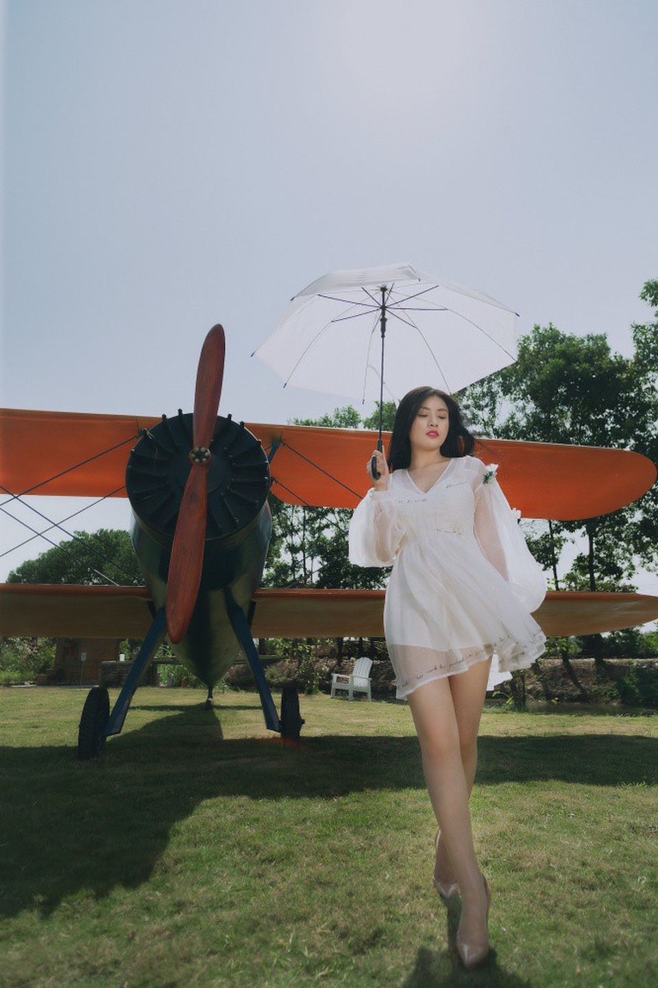 Người đẹp khoe chân dài gợi cảm khó cưỡng.