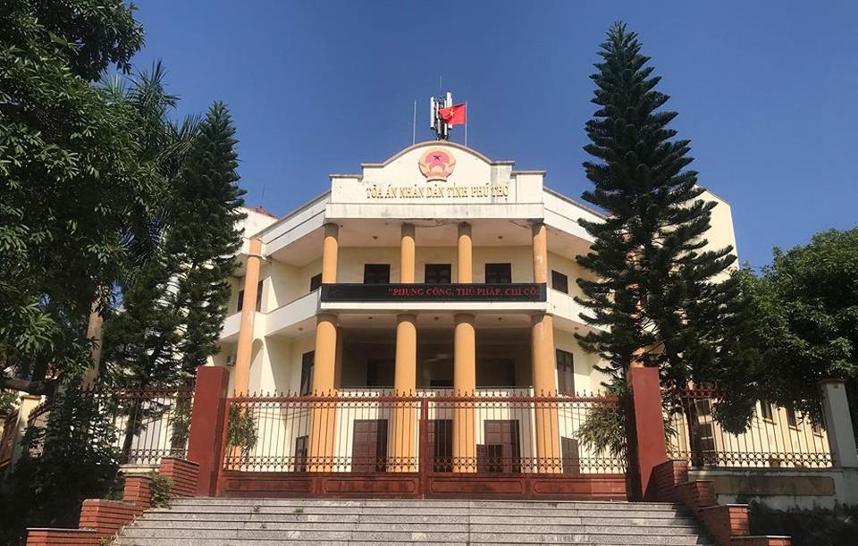 Sức khỏe cựu trung tướng Phan Văn Vĩnh có đảm bảo để dự tòa? - 7 Vụ án Đánh bạc nghìn tỷ là vụ án có số lượng bị cáo đông nhất từ trước tới nay mà TAND tỉnh Phú Thọ xét xử.