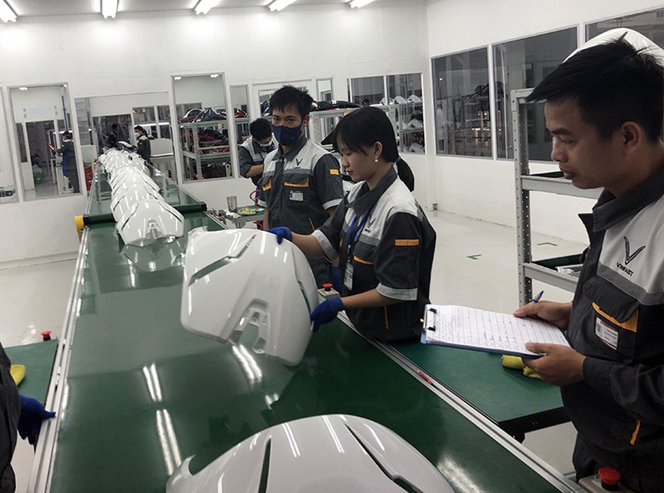 Xe máy điện VinFast Klara chuẩn bị lăn bánh chính thức - 6 Xe máy điện VinFast Klara chuẩn bị lăn bánh chính thức - 6