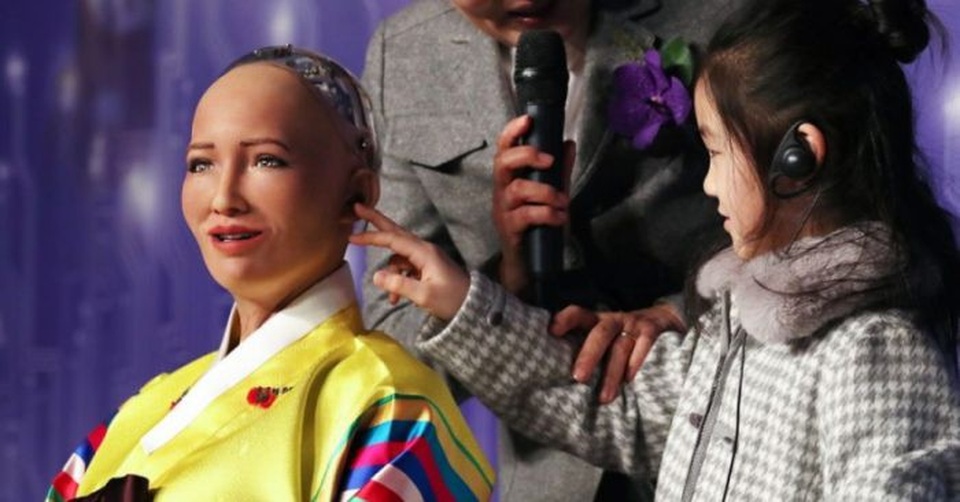 Robot Sophia sắp có em gái, Vietnamobile ngừng bán thánh SIM từ tháng 1/2019 - 3 Robot Sophia sắp có em gái, Vietnamobile ngừng bán thánh SIM từ tháng 1/2019 - 3