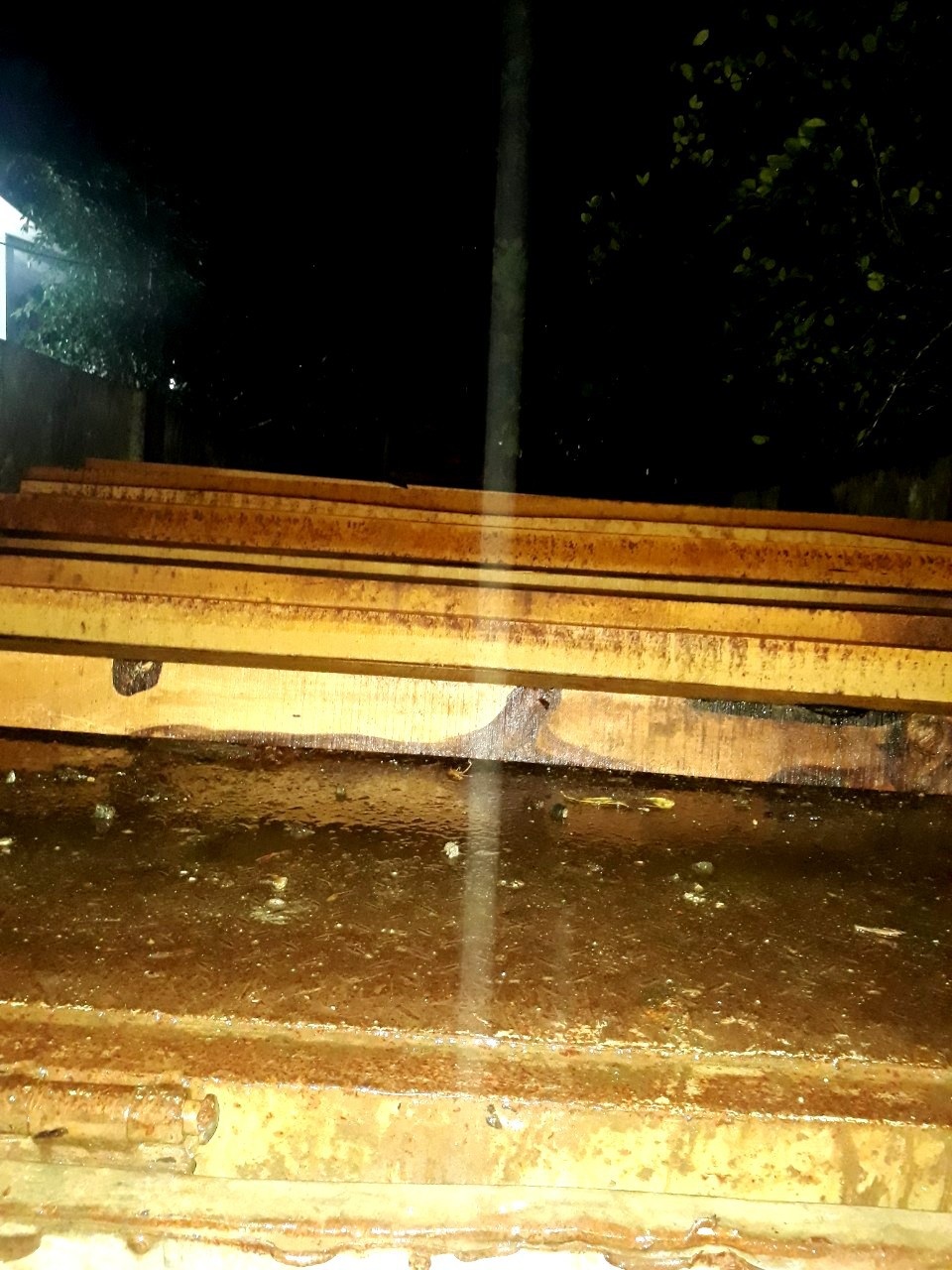 Phát hiện gỗ lậu trong kho Nhà máy thủy điện Sông Tranh 3 - 1 Phát hiện gỗ lậu trong kho Nhà máy thủy điện Sông Tranh 3 - 1