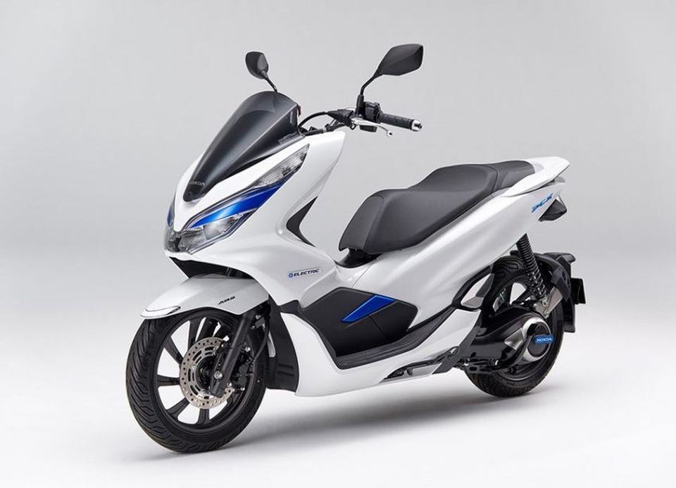 Honda bắt đầu bán xe PCX chạy hoàn toàn bằng điện - 5 Honda bắt đầu bán xe PCX chạy hoàn toàn bằng điện - 5