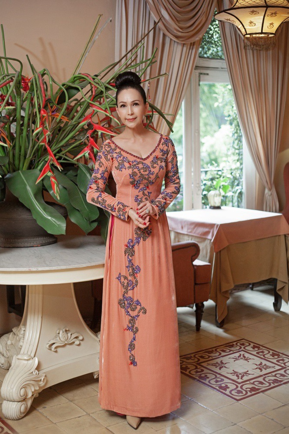 Mức cát-xê mỗi lần mua được vài chỉ vàng của “Nữ hoàng ảnh lịch” Diễm My - 14 Mức cát-xê mỗi lần mua được vài chỉ vàng của “Nữ hoàng ảnh lịch” Diễm My - 14
