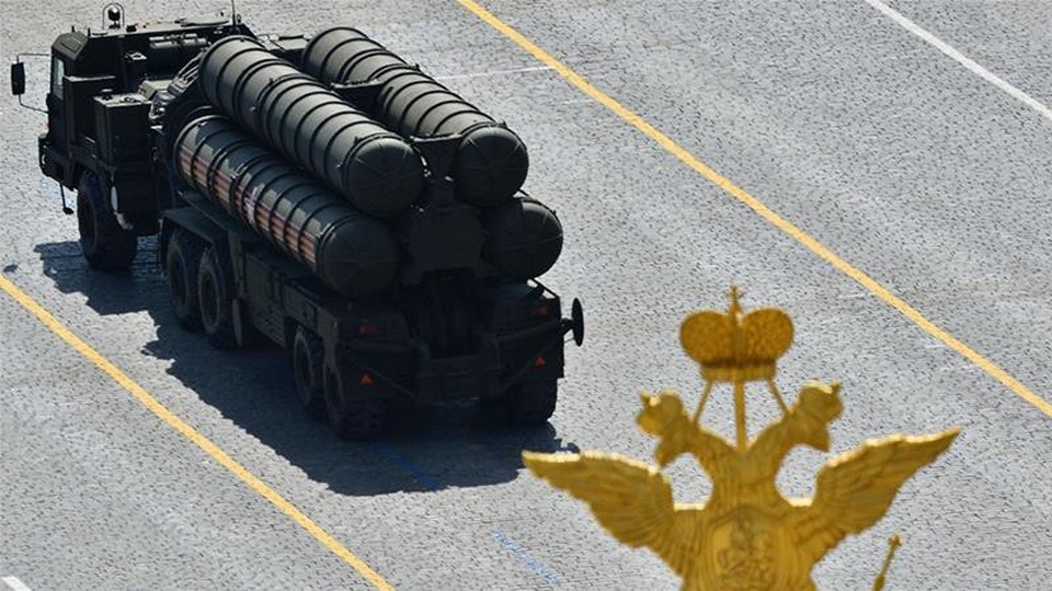 Sau “rồng lửa” S-400, Nga sắp đưa trạm radar cảnh báo tên lửa tới Crimea - 2
Hệ thống S-400 Triumph/SA-21 Growler của Nga (Ảnh: Reuters)