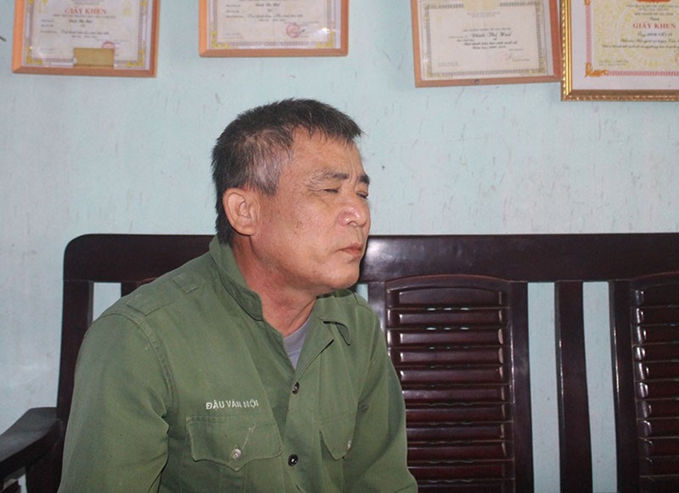 Ông Sỹ không thể nào quên những sóng gió cuộc đời ông đã trải qua.