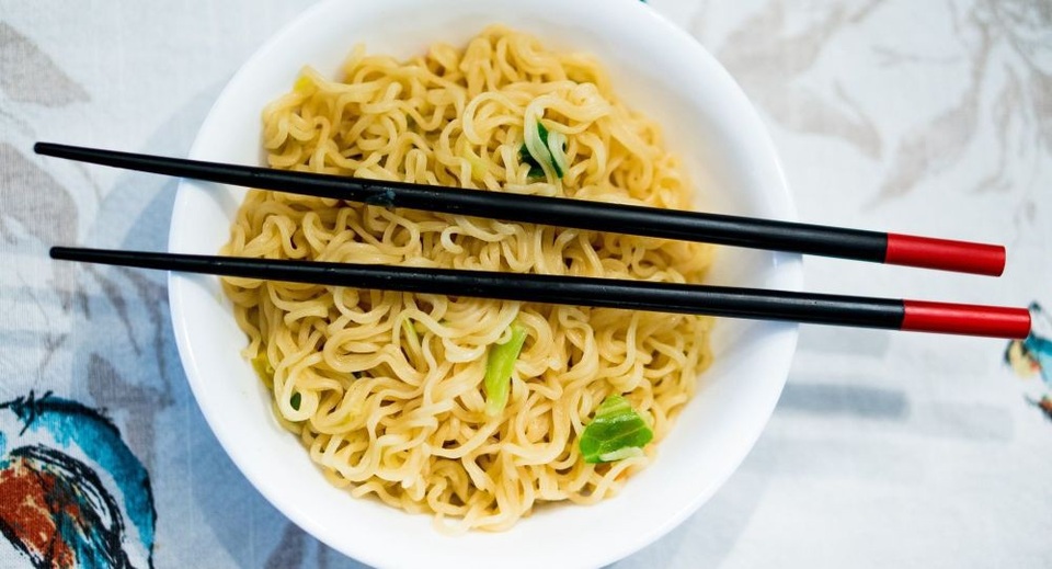 Cảnh báo của các nhà khoa học khi trẻ ăn mì ăn liền - 1 Cảnh báo của các nhà khoa học khi trẻ ăn mì ăn liền - 1