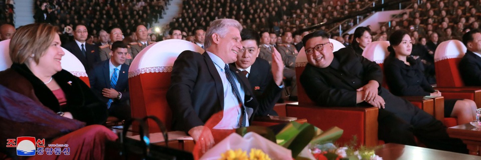 Ông Kim Jong-un đích thân đón Chủ tịch Cuba thăm Triều Tiên - 11
Nhà lãnh đạo Cuba cho biết ông rất cảm động trước sự đón tiếp nồng hậu của Chủ tịch Kim Jong-un, chính phủ và nhân dân Triều Tiên.