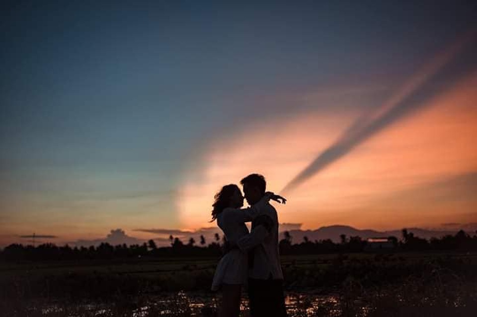 Giới trẻ thoả sức "check in" hồ sen ở vùng cát trắng Ninh Thuận - 2