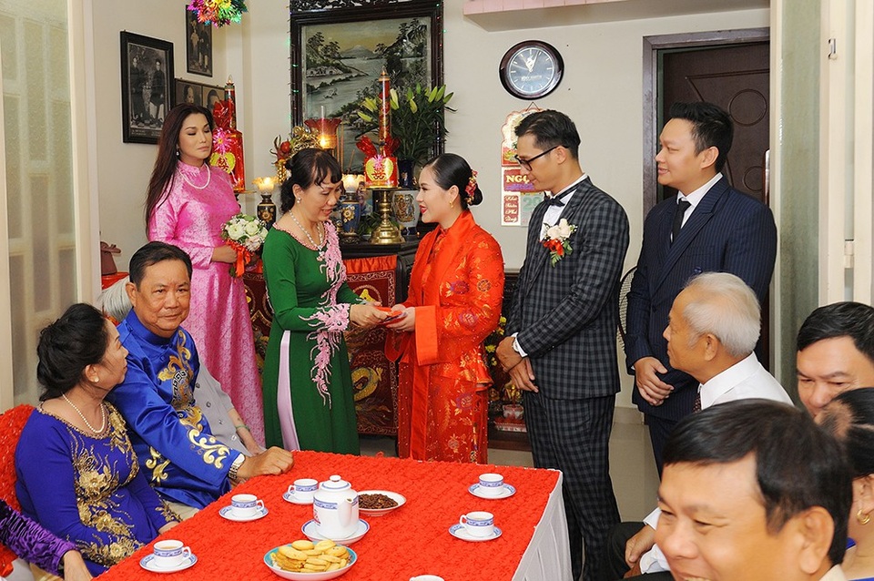 Hồng Mơ “về một nhà” với diễn viên Thành Nhơn sau hơn 3 năm hẹn hò - 2 Hồng Mơ “về một nhà” với diễn viên Thành Nhơn sau hơn 3 năm hẹn hò - 2