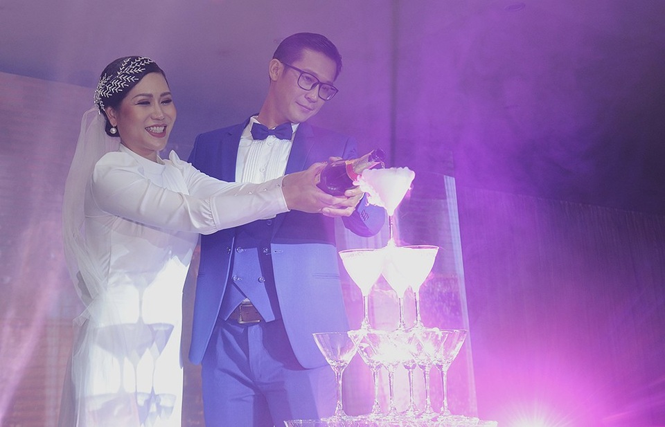 Hồng Mơ “về một nhà” với diễn viên Thành Nhơn sau hơn 3 năm hẹn hò - 8 Hồng Mơ “về một nhà” với diễn viên Thành Nhơn sau hơn 3 năm hẹn hò - 8