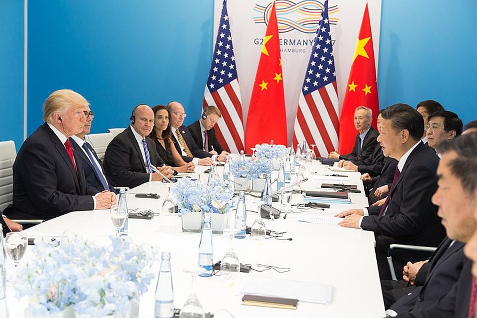 Thượng đỉnh G-20: Điệu tango lỡ nhịp của lãnh đạo Mỹ - Trung - 2
Hai phái đoàn Mỹ - Trung hội đàm bên lề hội nghị G20 tại Đức năm 2017. (Ảnh: Wikipedia)