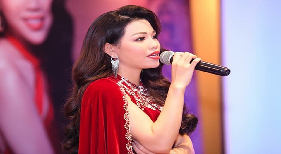 Ấn tượng với sự chuẩn bị show diễn 10 năm FIONA - 2 Giọng ca soprano Hiền Nguyễn.